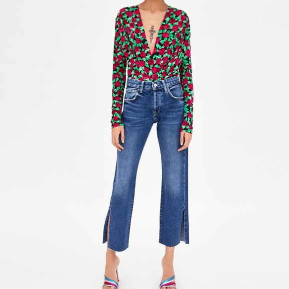 BLOGGER FAVORITE GORGEOUS NWT ZARA Floral Bodysuit - Picture 2 of 8